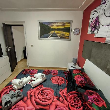 Piazza Verga Home 卡塔尼亚 外观 照片